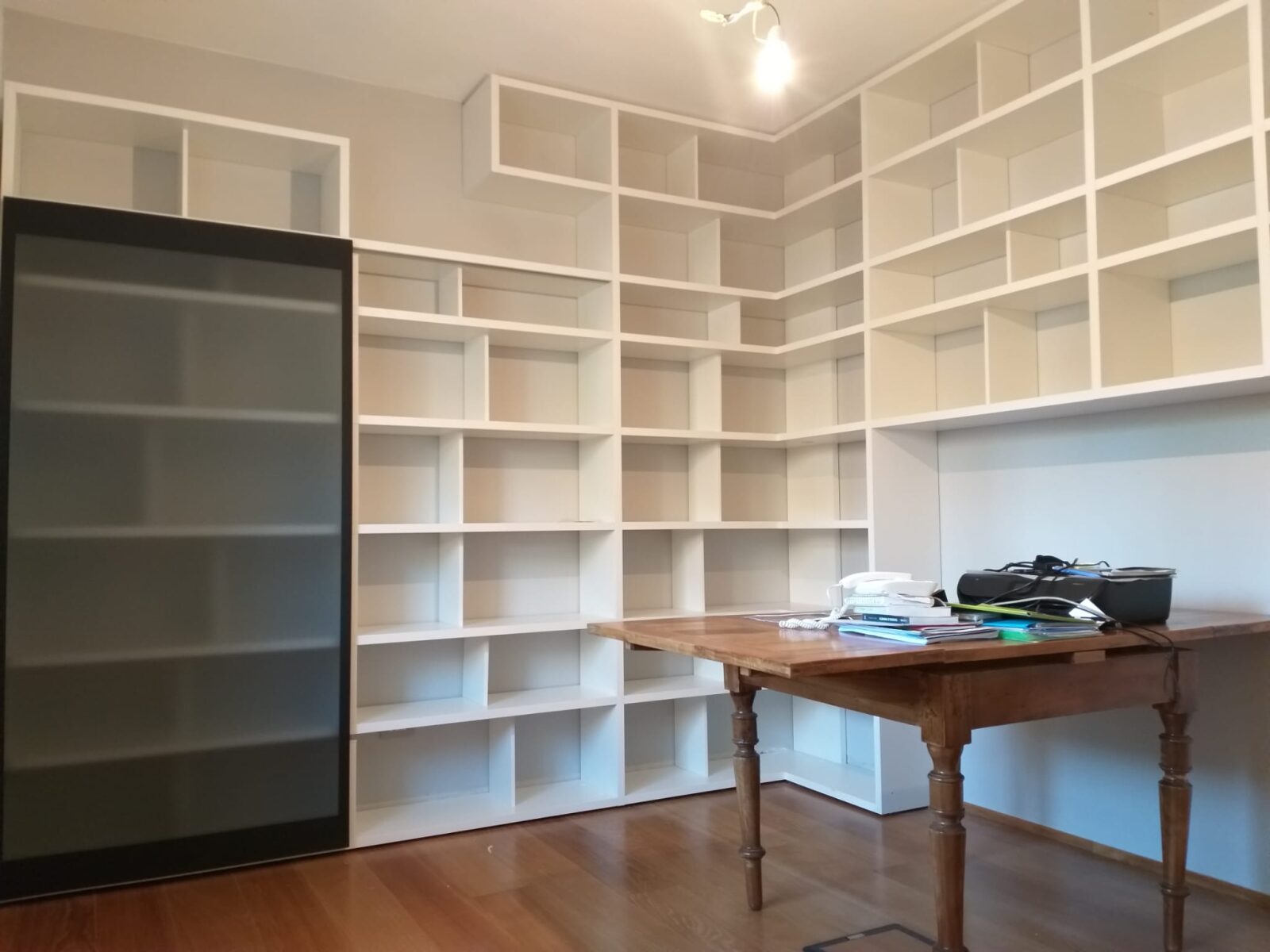 Realizzazione libreria a parete a Ravenna