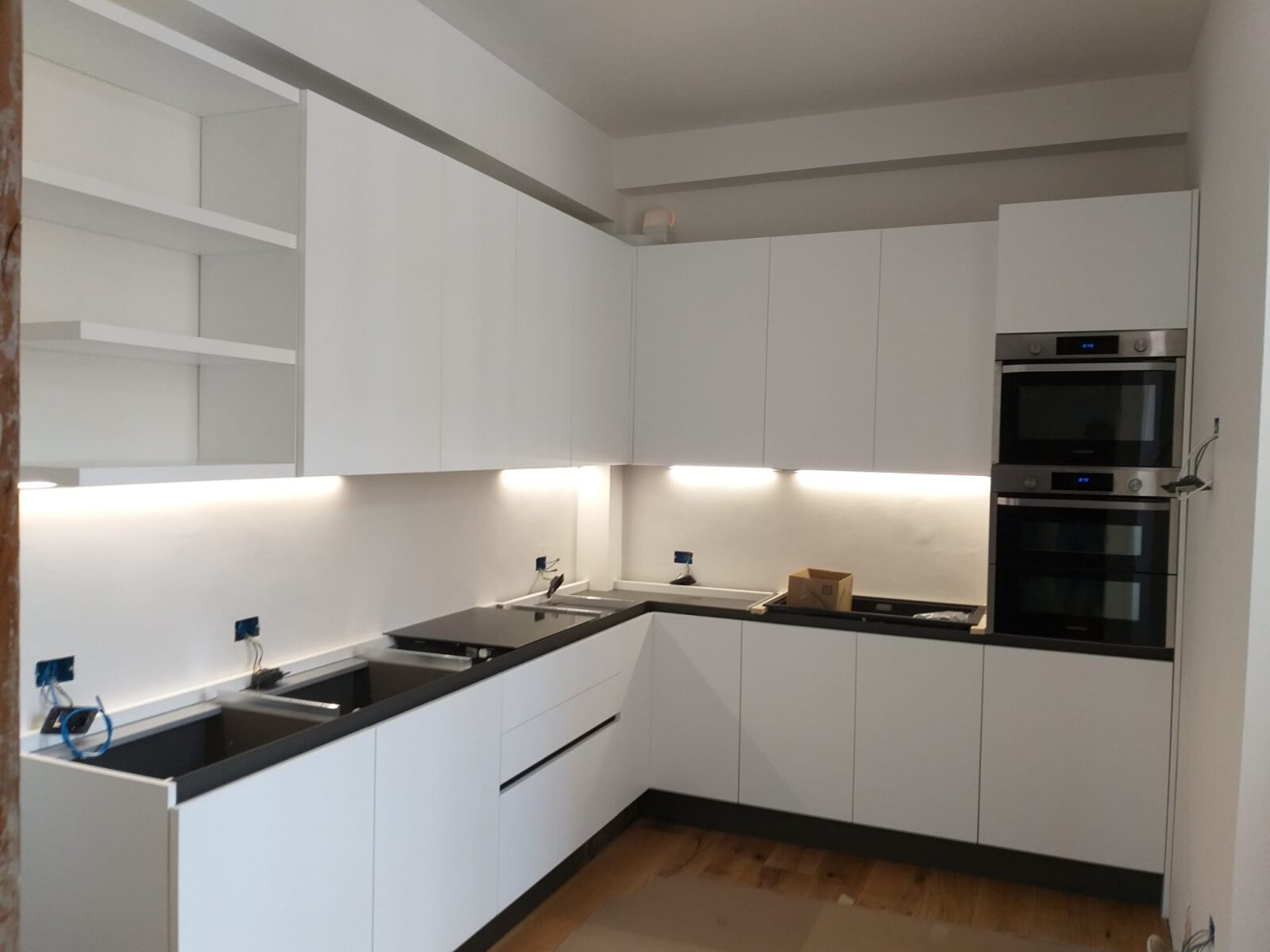 Montaggio cucina moderna a Cesena